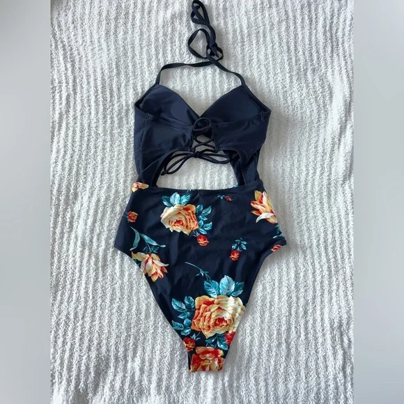 Cupshe Black Floral One-Piece Swimsuit - Picture 12 of 13